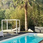 Colina Cannes מאנדליה-לה-נאפול