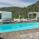 Colina Cannes