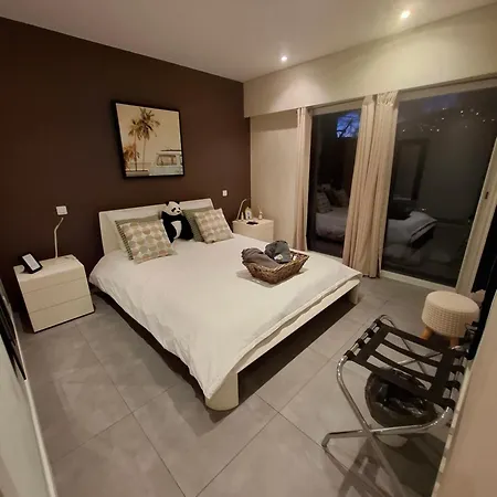 Colina Cannes Guest house Mandelieu-la-Napoule