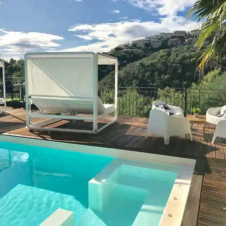 Colina Cannes Vendégház 4*