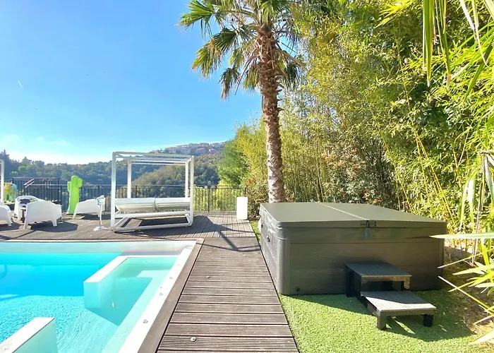 Colina 4*