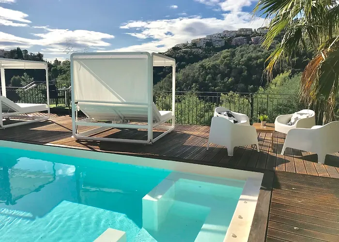 Casa de hóspedes Colina 4*
