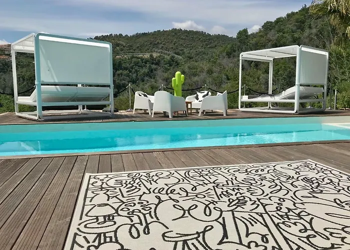 Colina 4*